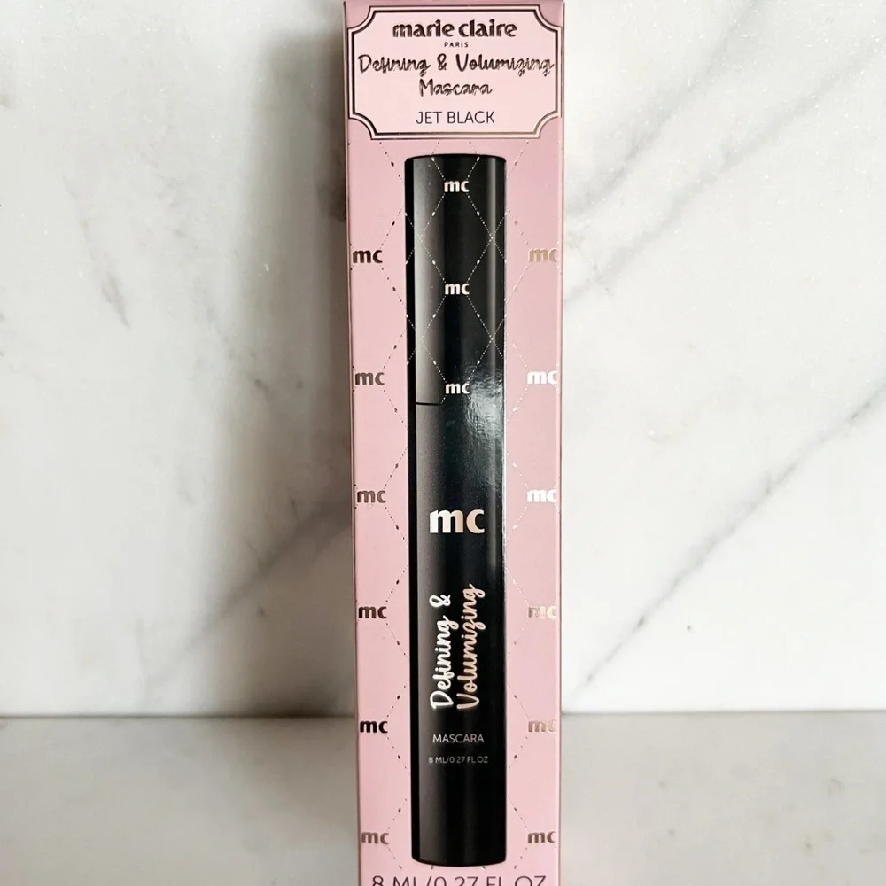 NWT: Marie Claire Natural Charm Makeup set